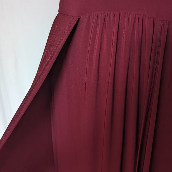Windsor Burgundy Satin Formal Gown Dress Criss Cross Strappy Deep V-Neck M /S - Picture 2 of 9